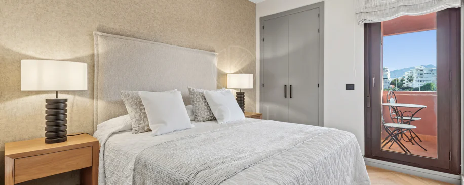 Sea View Luxury Penthouse - Newly Renovated on the Beach Side New Golden Mile