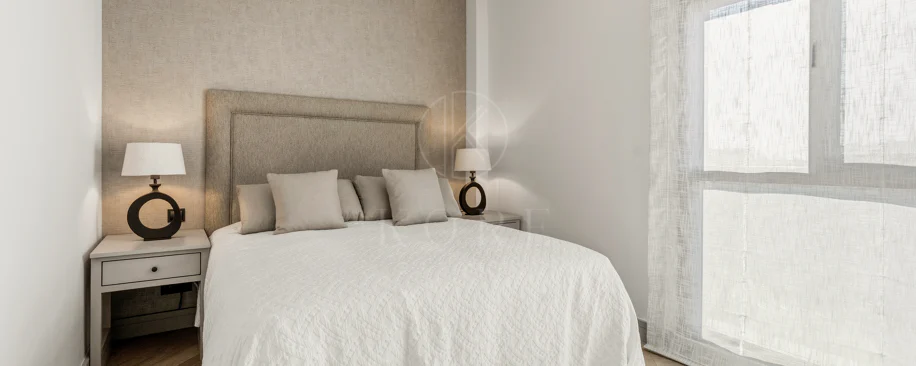 Sea View Luxury Penthouse - Newly Renovated on the Beach Side New Golden Mile