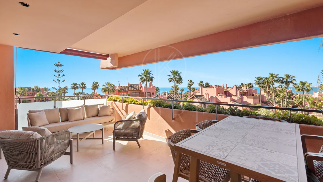 Sea View Luxury Penthouse - Newly Renovated on the Beach Side New Golden Mile