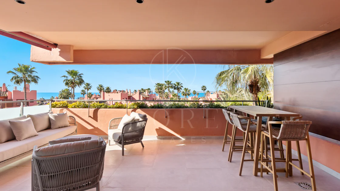 Sea View Luxury Penthouse - Newly Renovated on the Beach Side New Golden Mile