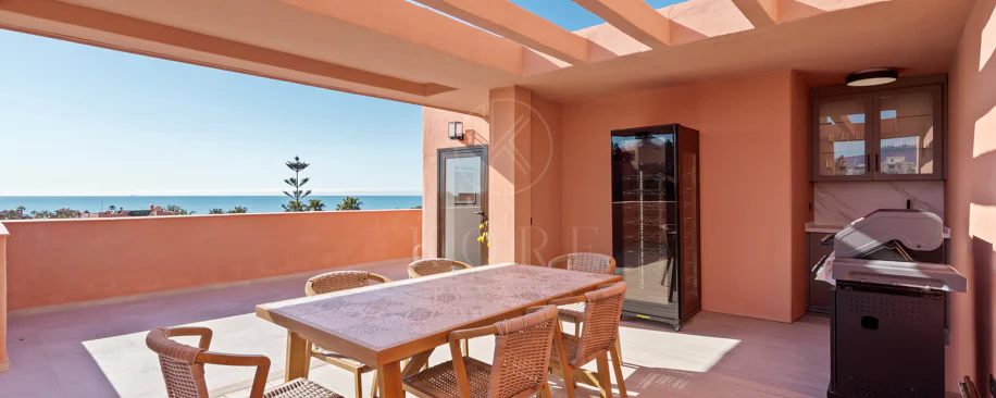 Sea View Luxury Penthouse - Newly Renovated on the Beach Side New Golden Mile