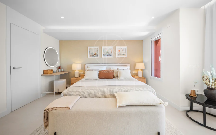 Turnkey Luxury Casa de 3 dormitorios en El Palmeral, Nueva Andalucia