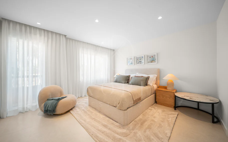Turnkey Luxury Casa de 3 dormitorios en El Palmeral, Nueva Andalucia