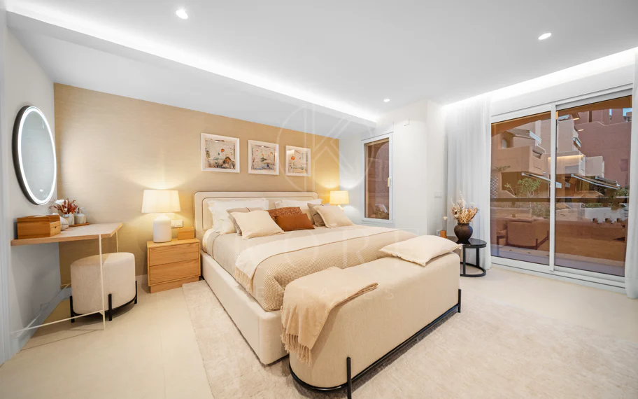Turnkey Luxury Casa de 3 dormitorios en El Palmeral, Nueva Andalucia