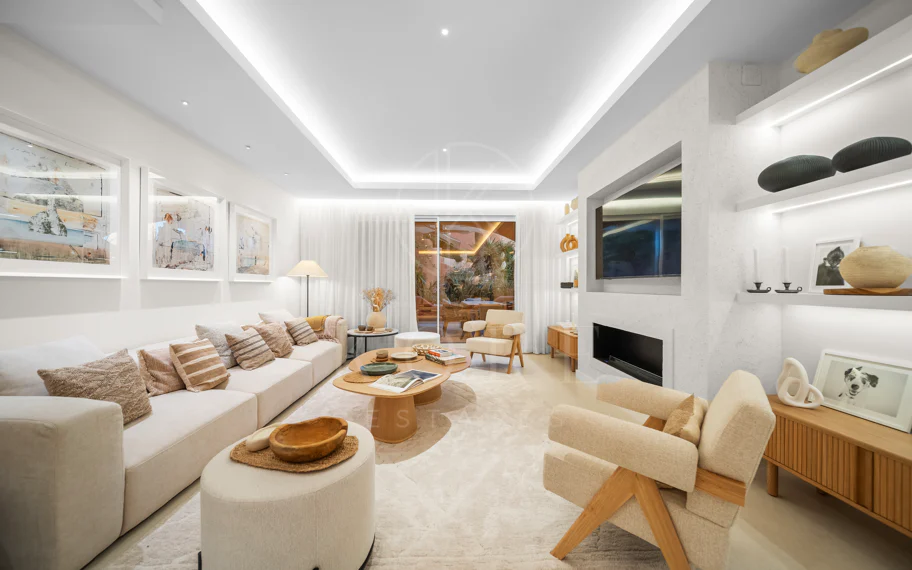 Turnkey Luxury Casa de 3 dormitorios en El Palmeral, Nueva Andalucia