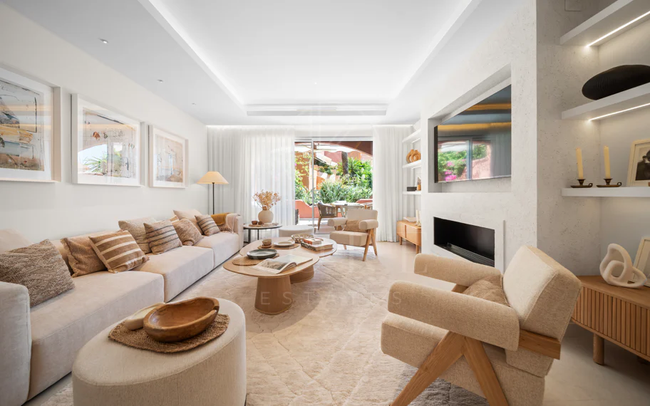Turnkey Luxury Casa de 3 dormitorios en El Palmeral, Nueva Andalucia