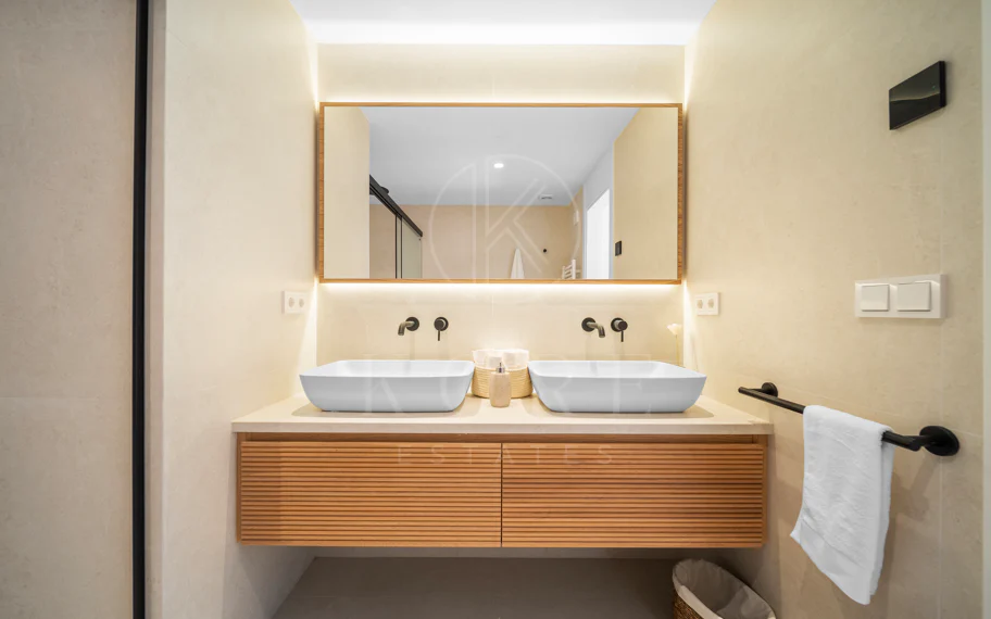 Turnkey Luxury Casa de 3 dormitorios en El Palmeral, Nueva Andalucia