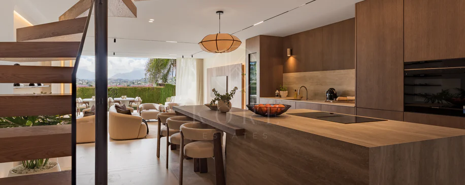 Casa Suma - Casă tip townhouse de lux cu 3 dormitoare în Aloha, Nueva Andalucía