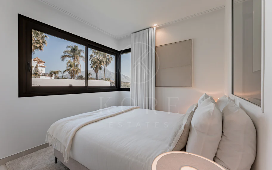 Impresionante Ático Dúplex con Piscina Privada y Vistas Espectaculares – La Quinta, Benahavís