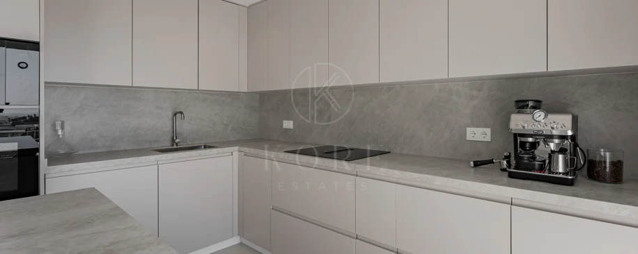 Stunning Duplex Penthouse with Private Pool and Panoramic Views in La Quinta, Benahavís