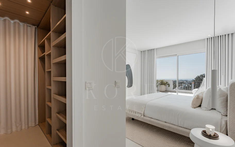 Impresionante Ático Dúplex con Piscina Privada y Vistas Espectaculares – La Quinta, Benahavís