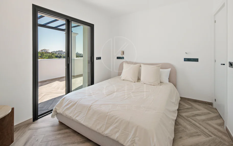 Ático de Lujo con Vistas al Mar – La Quinta