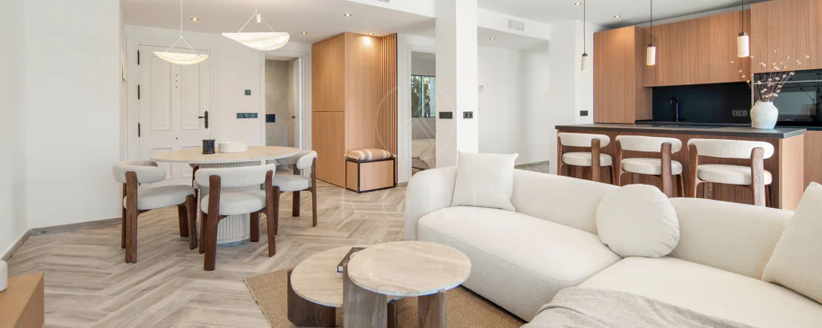 Penthouse de lux cu vedere la mare – La Quinta