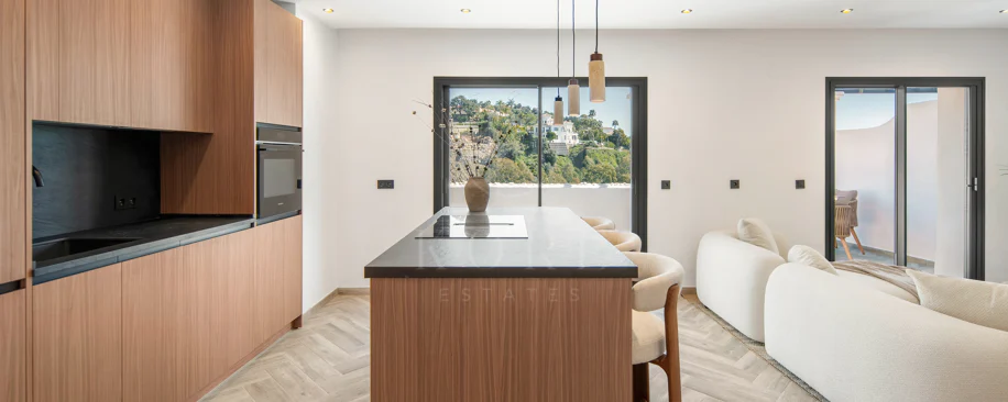 Luxury Penthouse with Sea Views – La Quinta