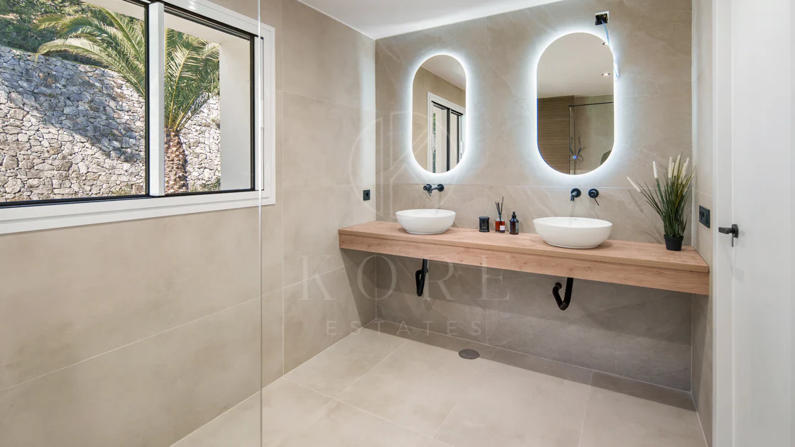 Luxury Penthouse with Sea Views – La Quinta