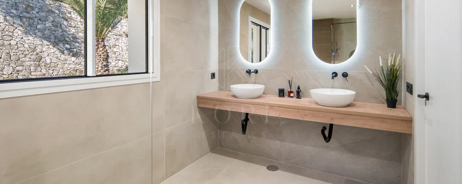 Luxury Penthouse with Sea Views – La Quinta