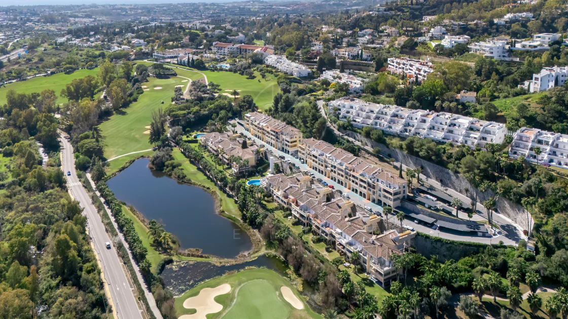 Luxury Penthouse with Sea Views – La Quinta