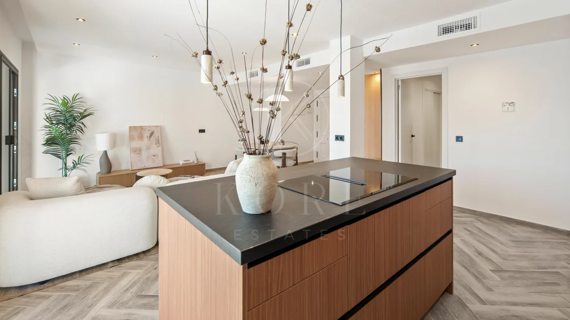 Luxury Penthouse with Sea Views – La Quinta