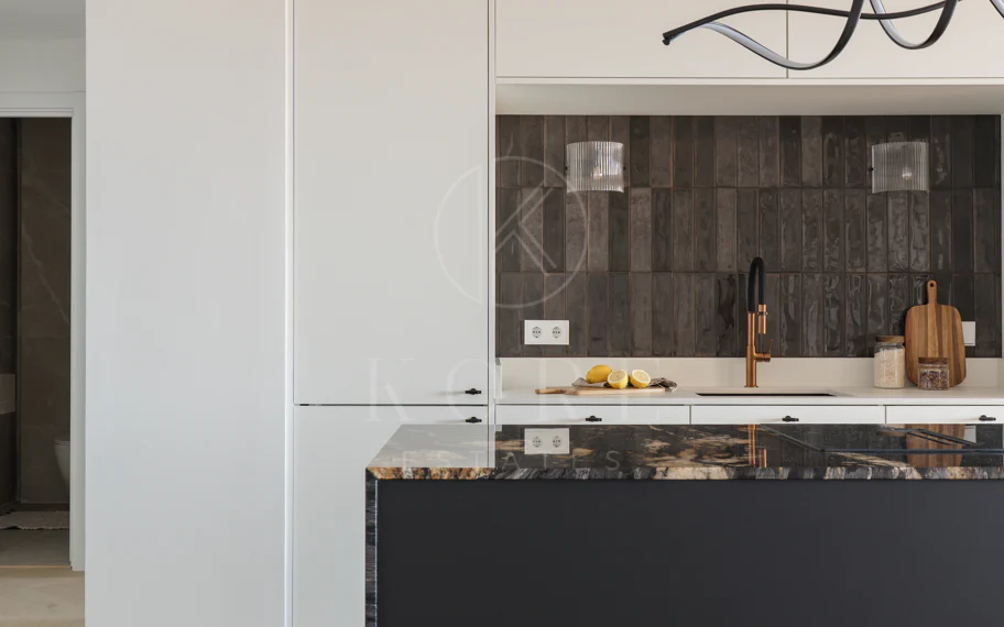 Apartamento con impresionantes vistas al mar en Cumbres del Rodeo, Nueva Andalucía.