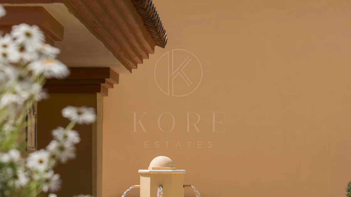Apartament superb cu vedere la mare în Cumbres del Rodeo, Nueva Andalucia.