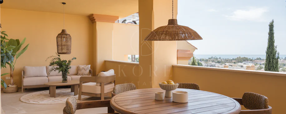 Apartament superb cu vedere la mare în Cumbres del Rodeo, Nueva Andalucia.