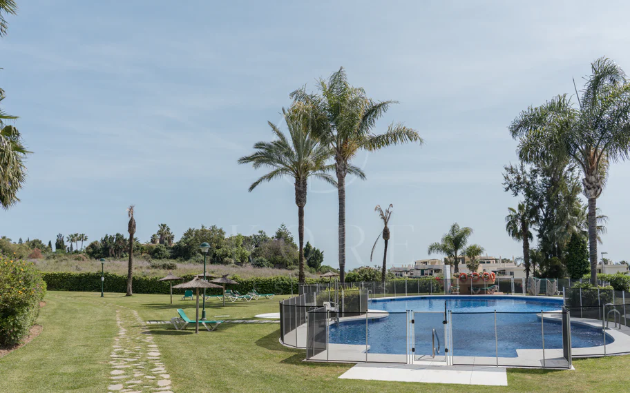 Apartamento con impresionantes vistas al mar en Cumbres del Rodeo, Nueva Andalucía.