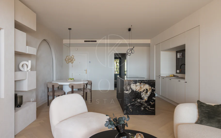 Apartamento con impresionantes vistas al mar en Cumbres del Rodeo, Nueva Andalucía.
