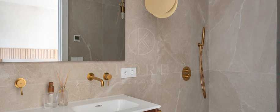 Apartament superb cu vedere la mare în Cumbres del Rodeo, Nueva Andalucia.