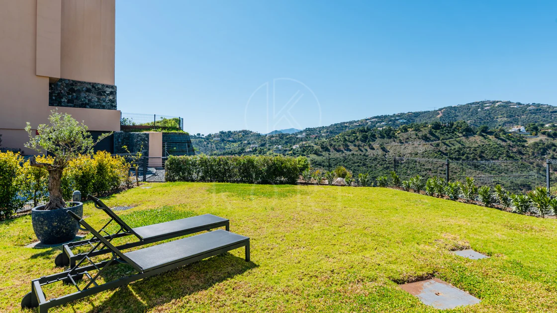 Ground Floor Apartment for sale in Real de La Quinta, Benahavis