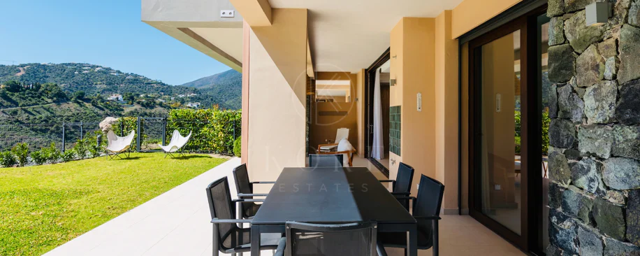 Ground Floor Apartment for sale in Real de La Quinta, Benahavis