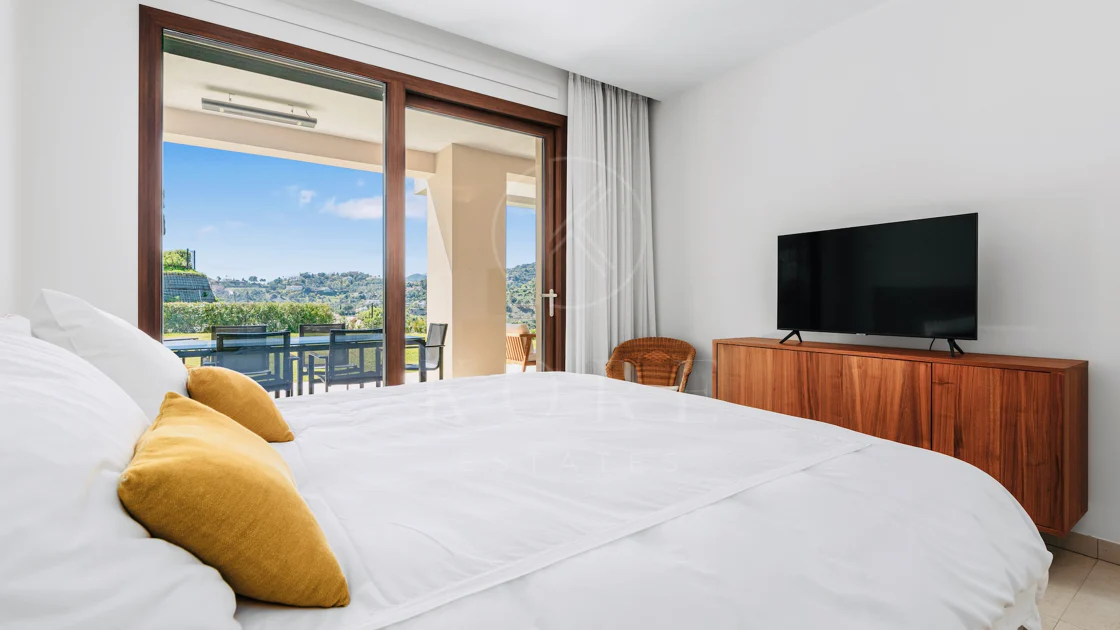 Ground Floor Apartment for sale in Real de La Quinta, Benahavis