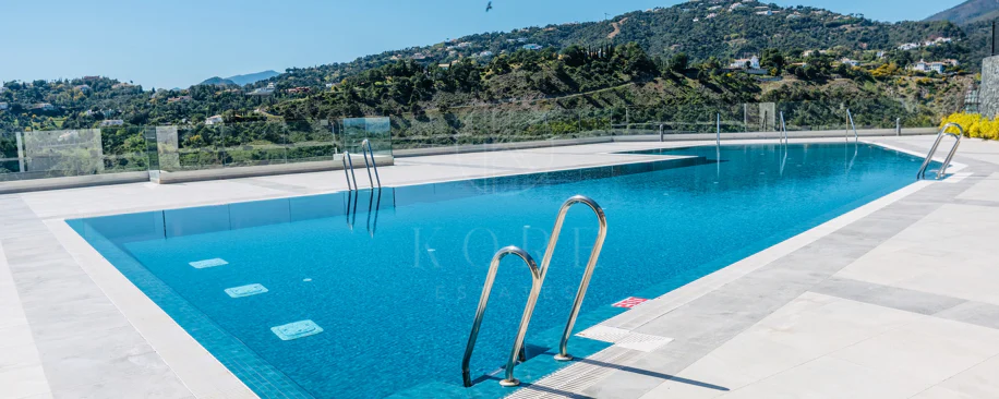 Ground Floor Apartment for sale in Real de La Quinta, Benahavis