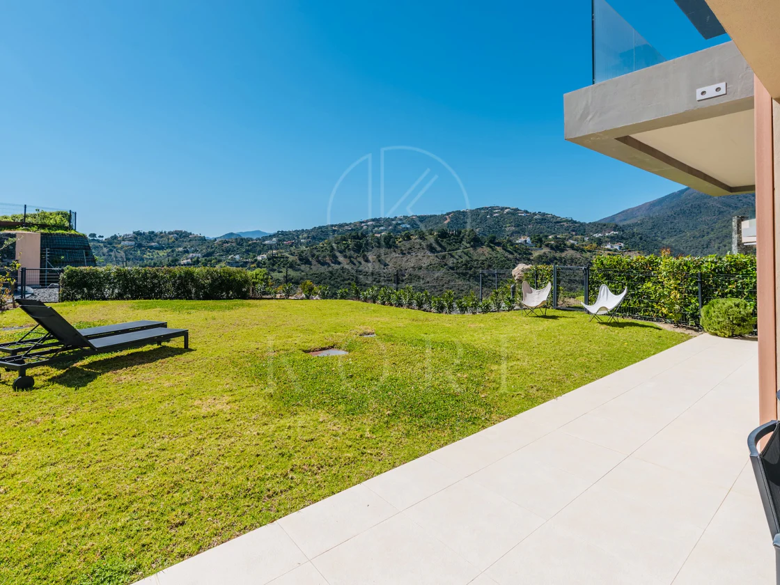 Ground Floor Apartment for sale in Real de La Quinta, Benahavis