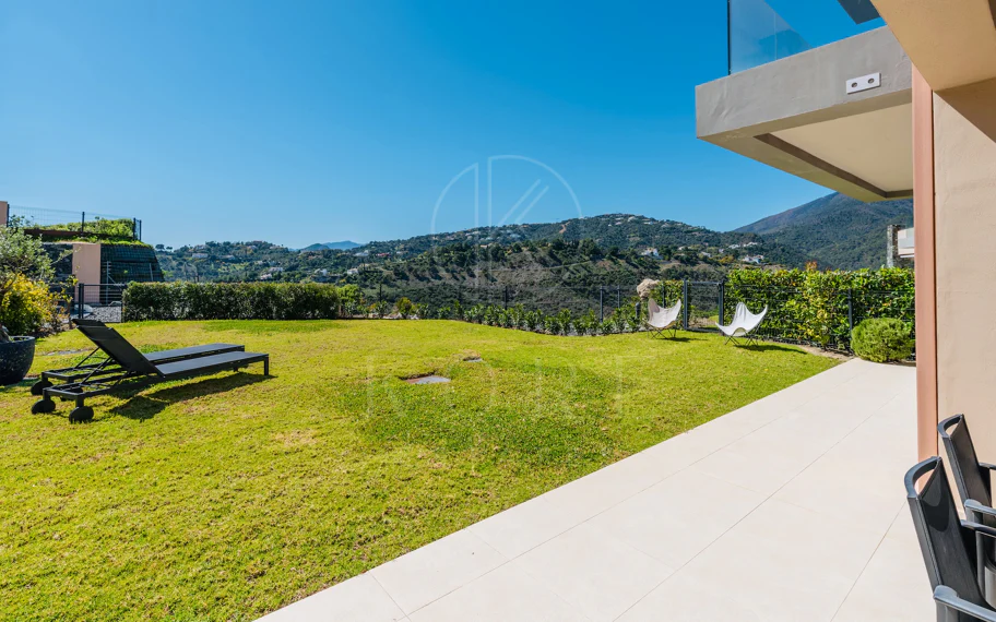 Apartamento Planta Baja en venta en Real de La Quinta, Benahavis