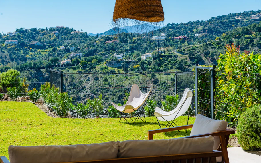 Apartamento Planta Baja en venta en Real de La Quinta, Benahavis