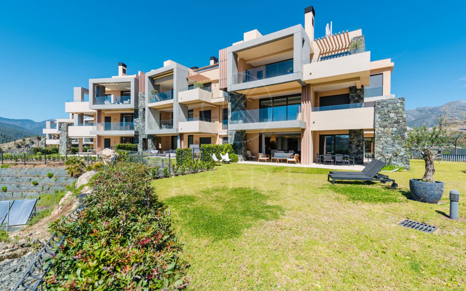 Apartamento Planta Baja en venta en Real de La Quinta, Benahavis