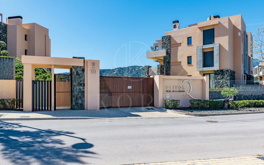 Apartamento Planta Baja en venta en Real de La Quinta, Benahavis