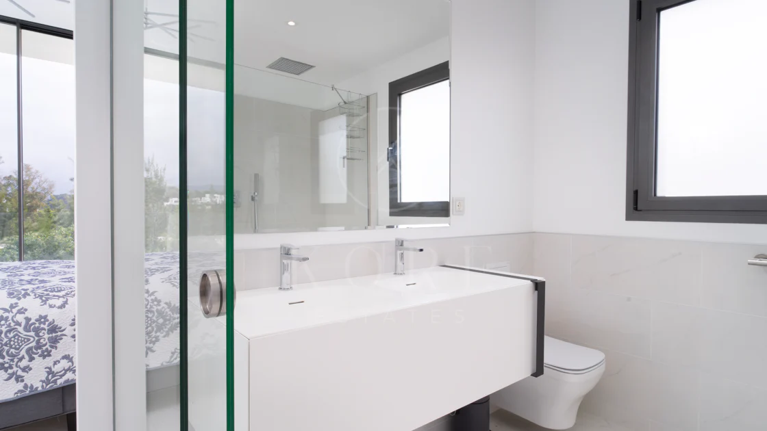 Luxury 3-Bedroom Duplex Penthouse for Sale in Cataleya, Atalaya Golf, Estepona