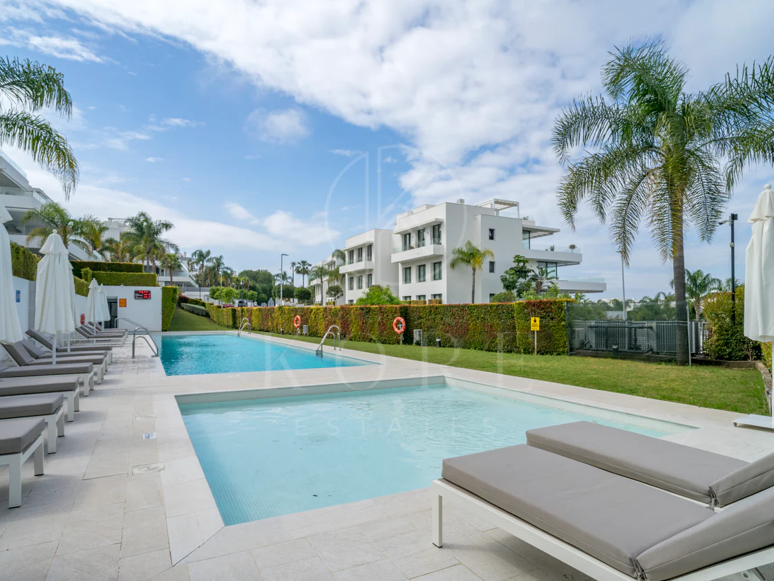 Luxury 3-Bedroom Duplex Penthouse for Sale in Cataleya, Atalaya Golf, Estepona
