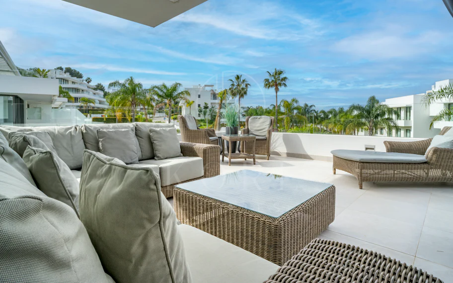 Ático duplex de lujo en Cataleya, Atalaya Golf, Estepona propiedad con 3 dormitorios en venta