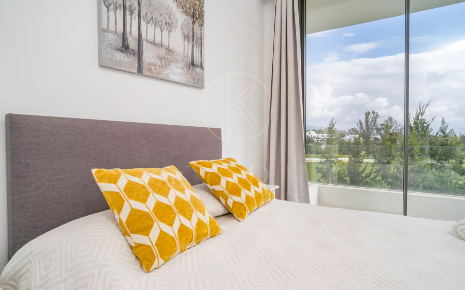 Ático duplex de lujo en Cataleya, Atalaya Golf, Estepona propiedad con 3 dormitorios en venta