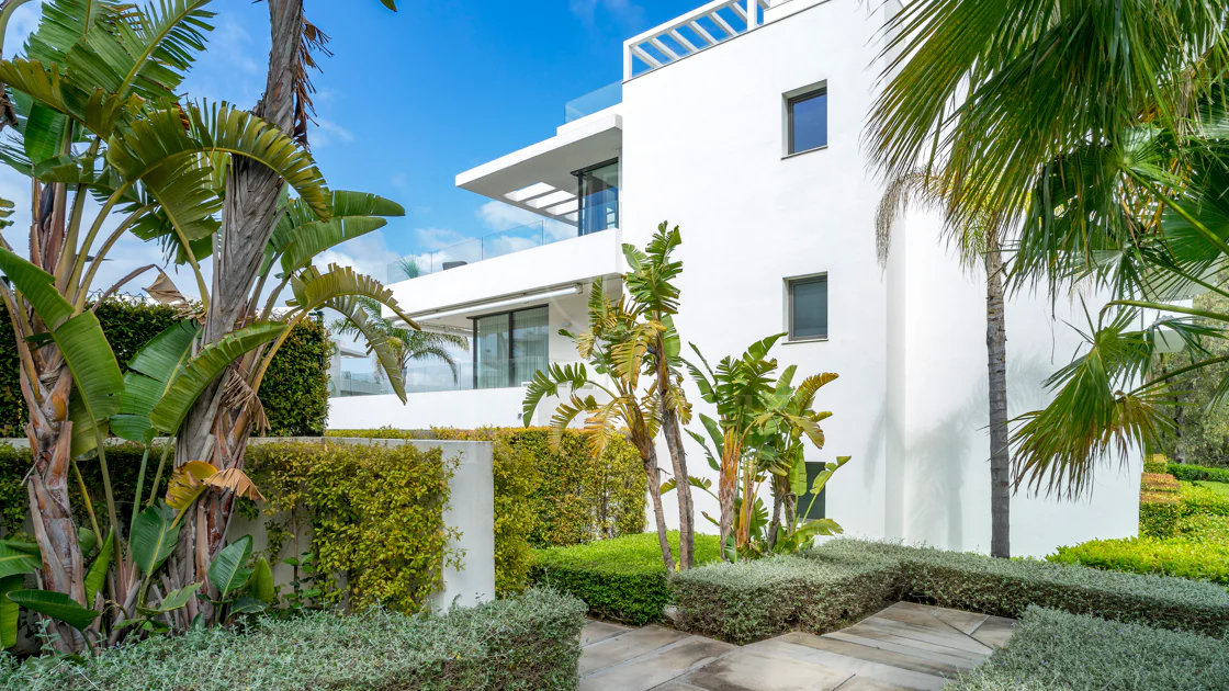 Luxury 3-Bedroom Duplex Penthouse for Sale in Cataleya, Atalaya Golf, Estepona