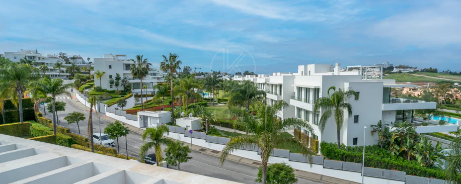 Luxury 3-Bedroom Duplex Penthouse for Sale in Cataleya, Atalaya Golf, Estepona