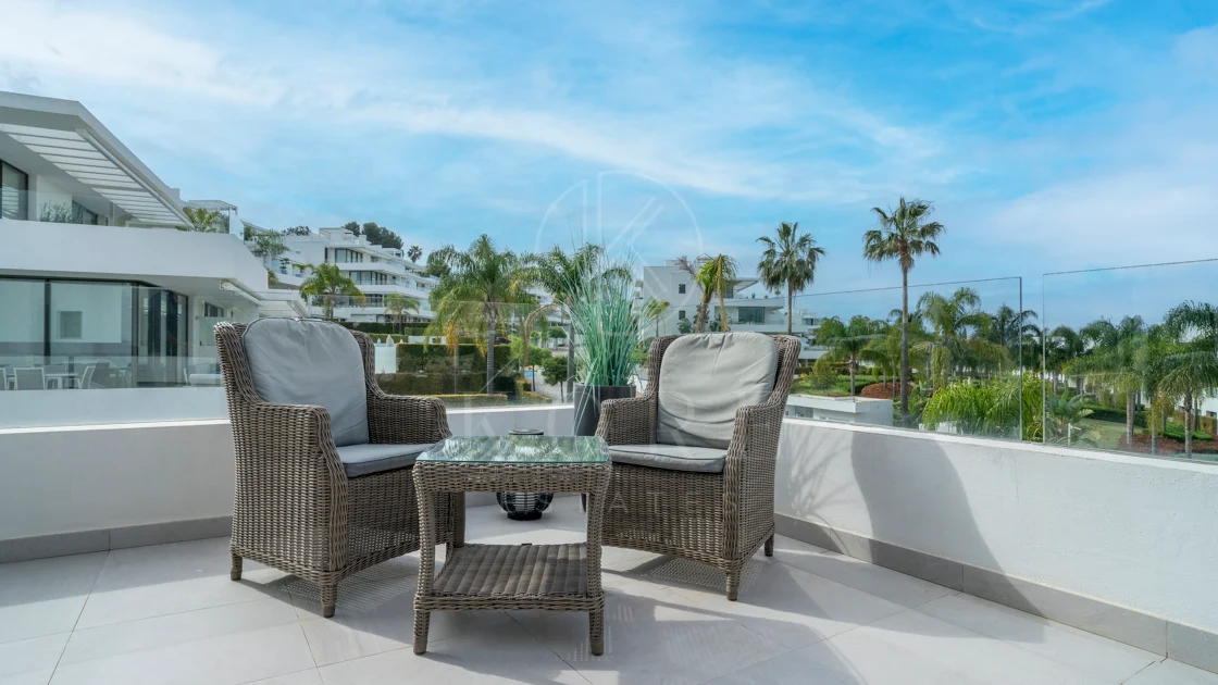 Luxury 3-Bedroom Duplex Penthouse for Sale in Cataleya, Atalaya Golf, Estepona