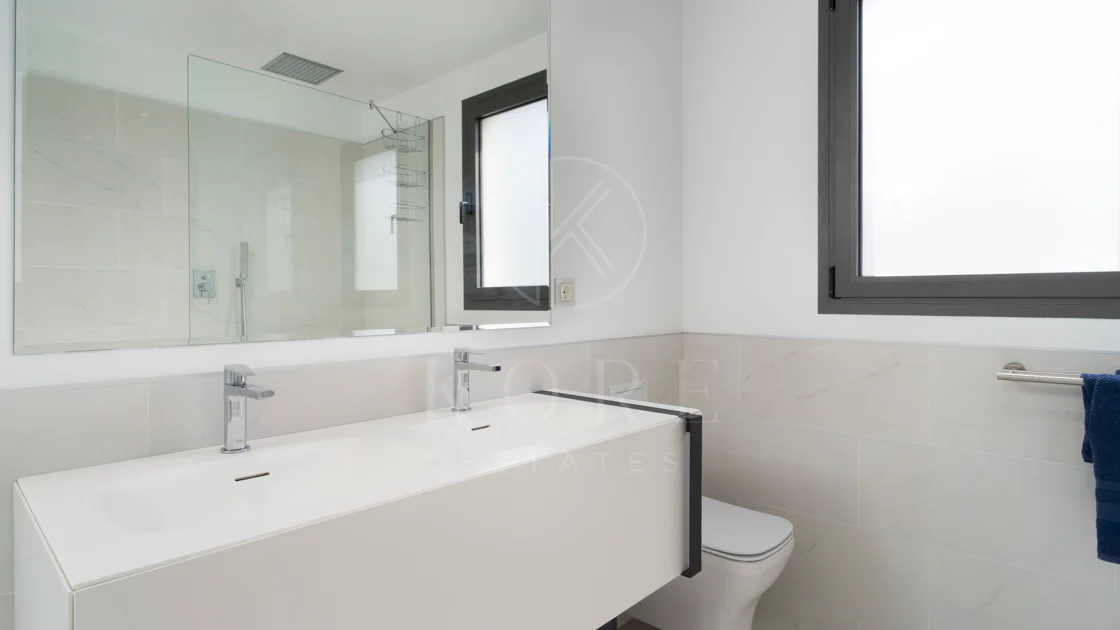 Luxury 3-Bedroom Duplex Penthouse for Sale in Cataleya, Atalaya Golf, Estepona