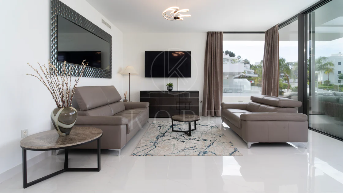 Luxury 3-Bedroom Duplex Penthouse for Sale in Cataleya, Atalaya Golf, Estepona
