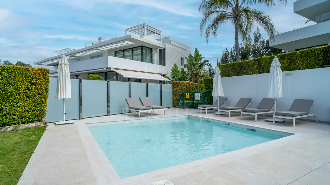 Luxury 3-Bedroom Duplex Penthouse for Sale in Cataleya, Atalaya Golf, Estepona