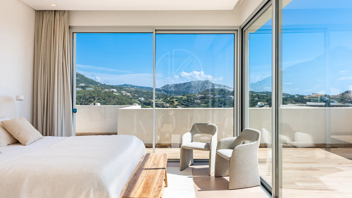 Charming Penthouse Located in Marbella Club Hills, Benahavis
