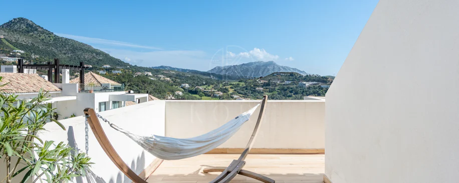 Charming Penthouse Located in Marbella Club Hills, Benahavis