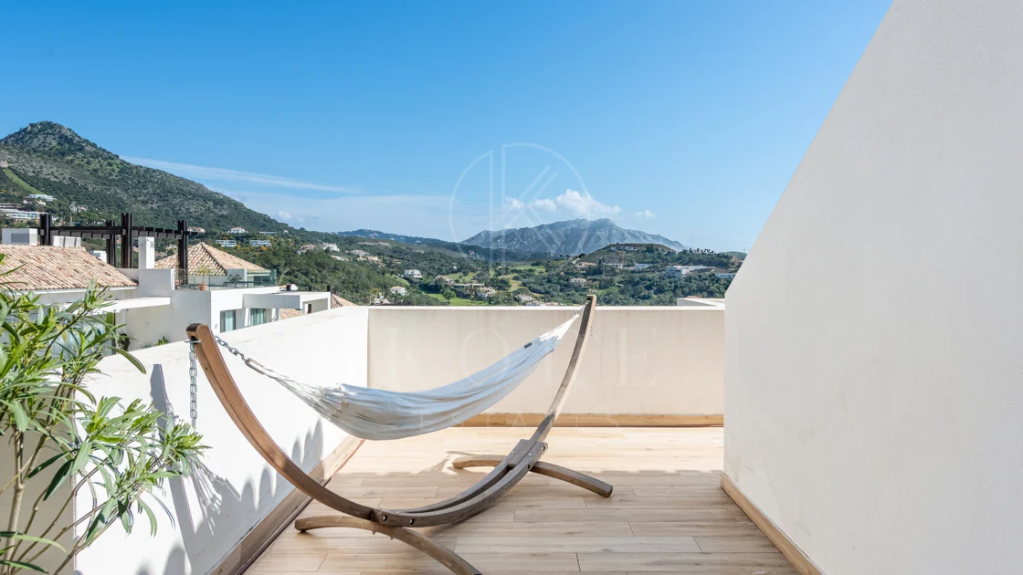 Charming Penthouse Located in Marbella Club Hills, Benahavis